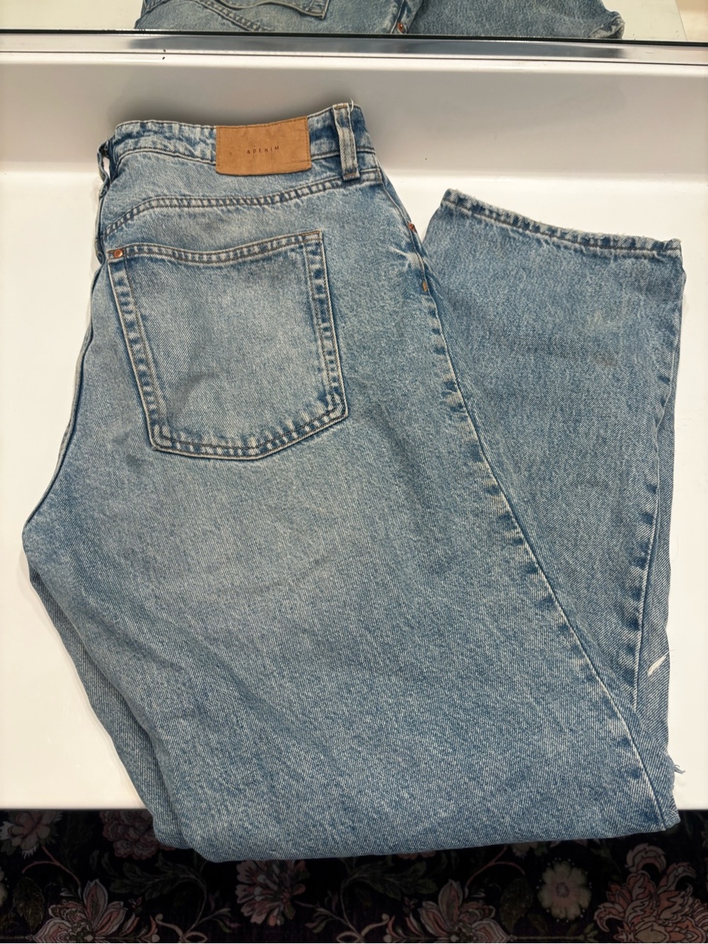H&M size 12 Distressed Worn Jeans - Picture 7 of 9
